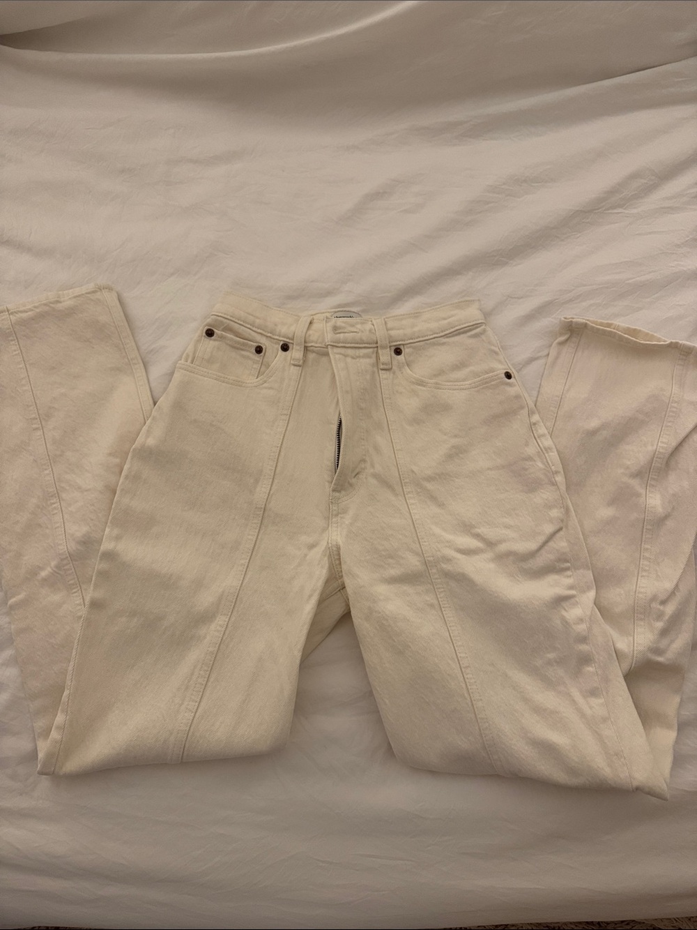 Abercrombie & Fitch Cream Curve Love Ultra High Rise 90s Straight Leg Jeans